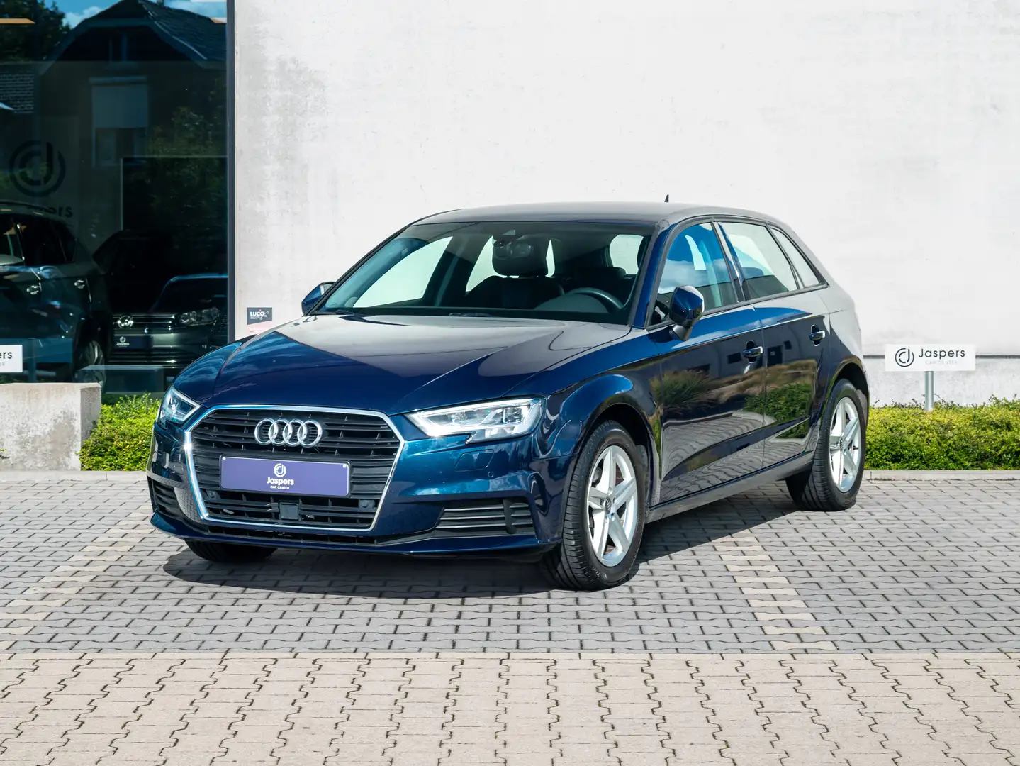 Audi A3 A3 30 TFSI Sportback Blauw - 1