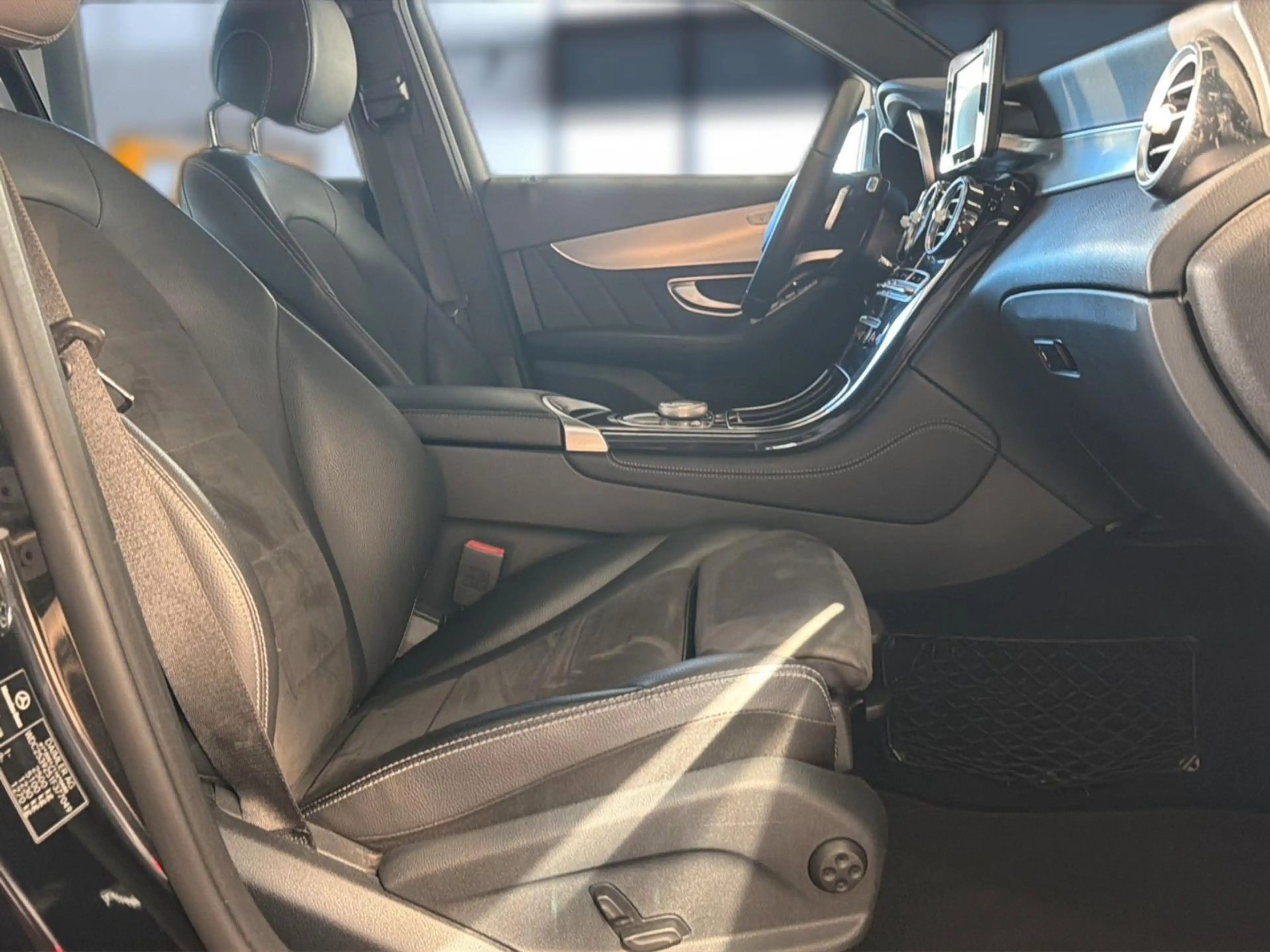 Mercedes-Benz GLC 350 d 4Matic Exclusive*AHK*LED*Kamera*Pano* — photo 15
