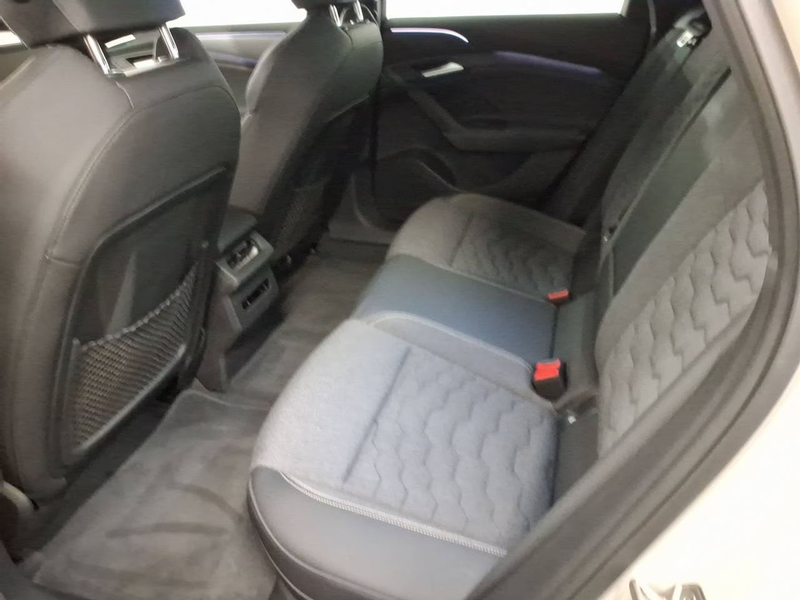 Audi A6 e-tron Avant S line 0.25 % AHK Pano Matrix Lenkh M — photo 6