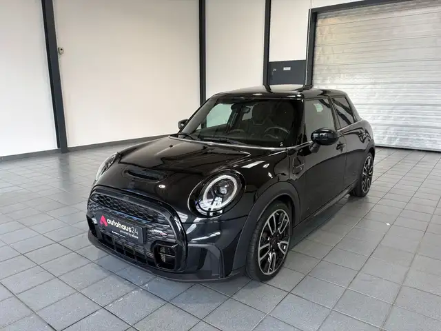 Mini Cooper Cooper view 3