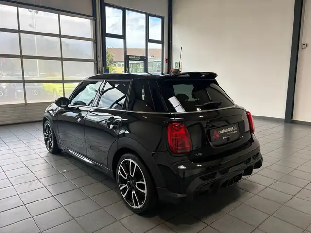 Mini Cooper Cooper view 4