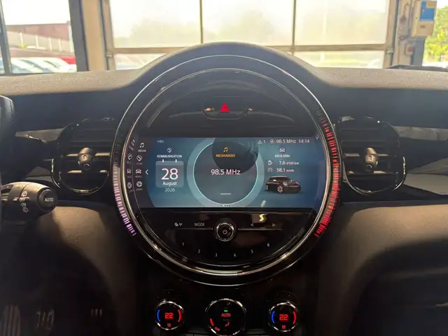 Mini Cooper Cooper view 11