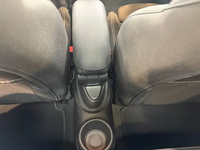 Mini Cooper Cooper view 13