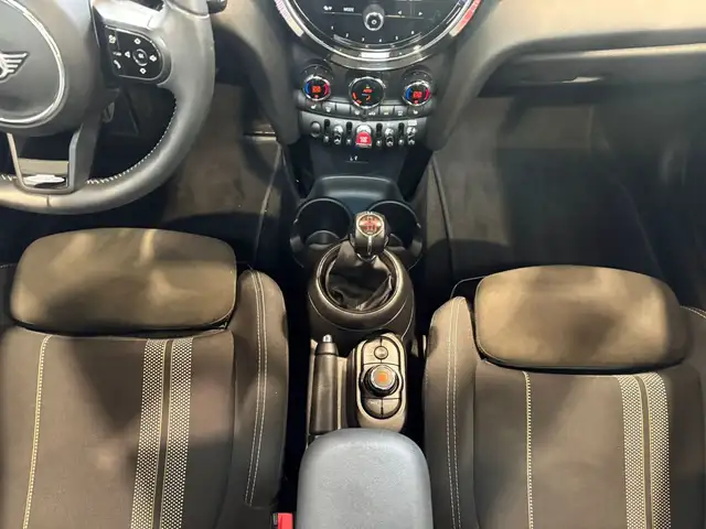 Mini Cooper Cooper view 12