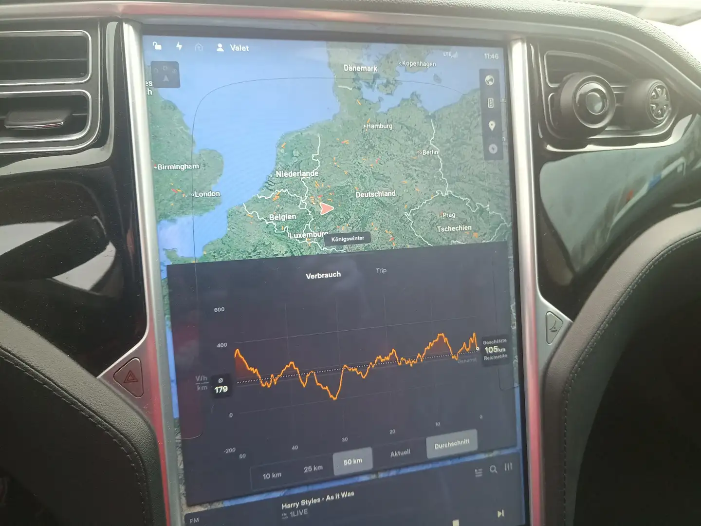 Tesla Model S supercharger Free kostenlos laden Leder Internet - 2