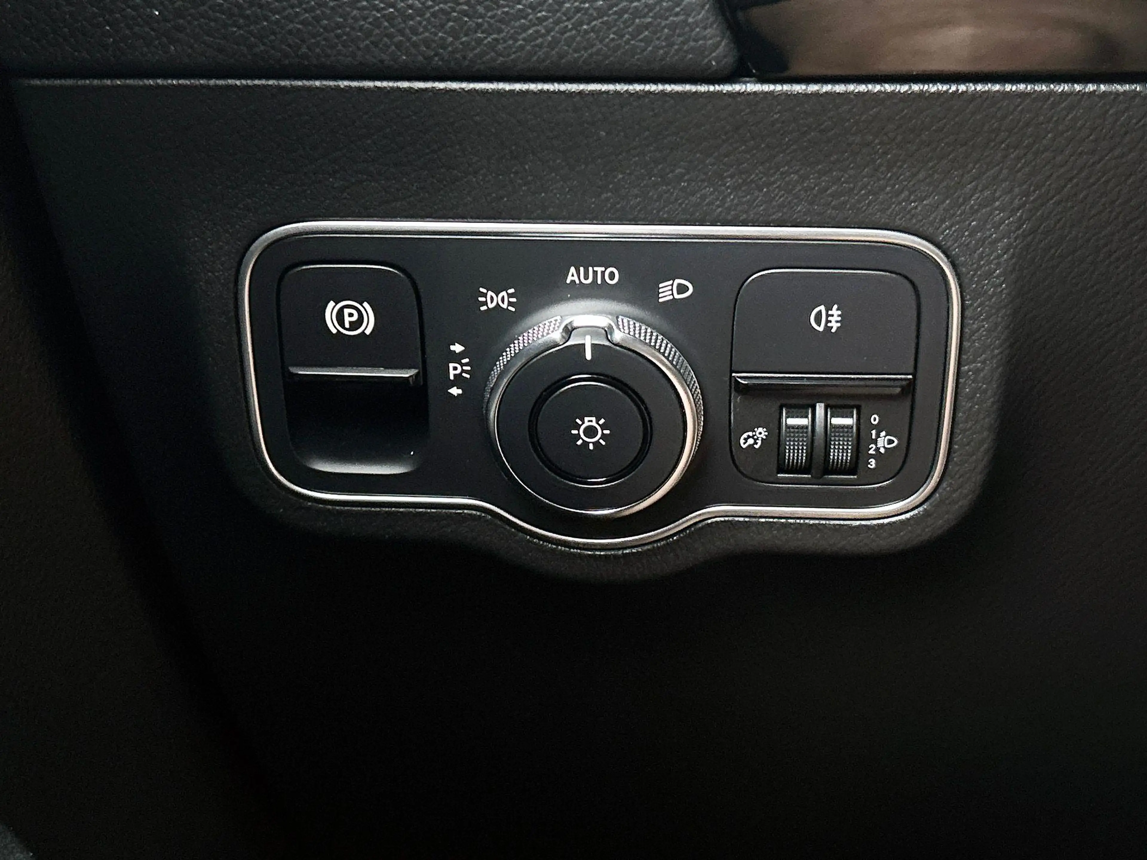 Mercedes-Benz B 250 e Business Line | Smartphone Integratie | Verwarmd — photo 11