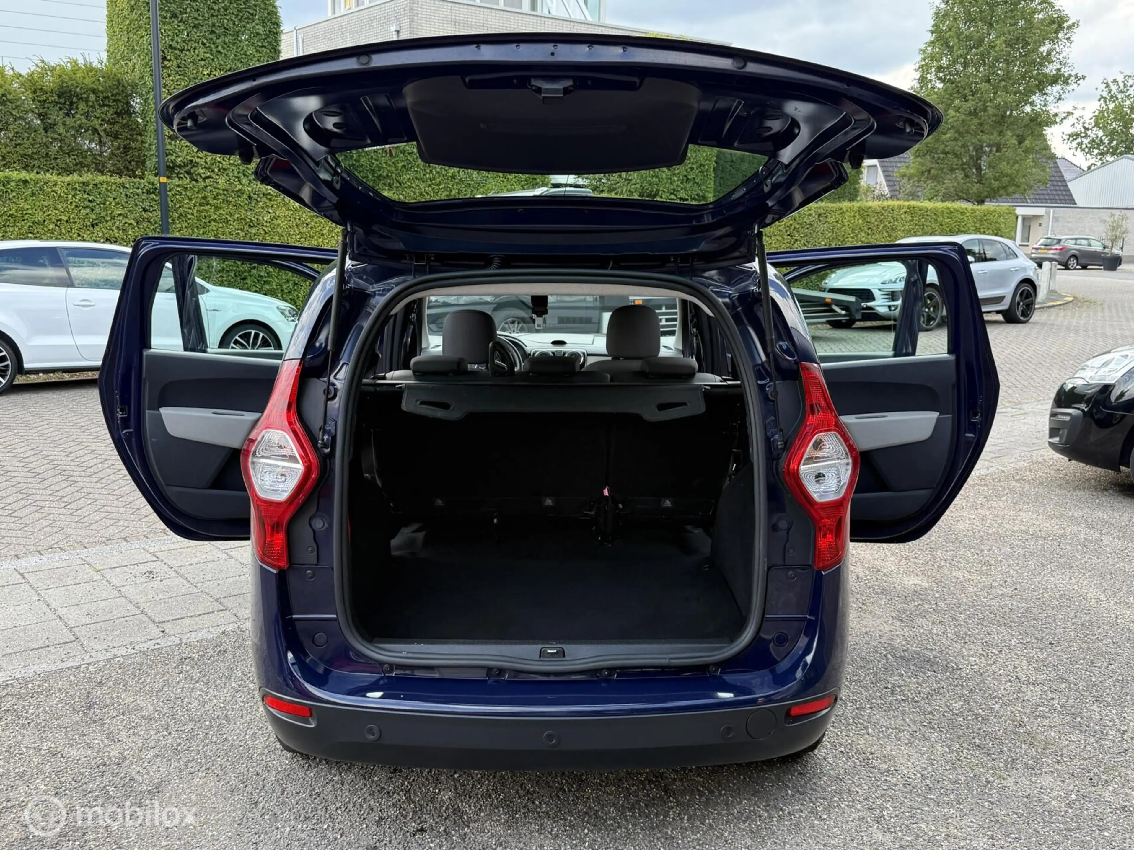 Dacia Lodgy 1.2 TCe Ambiance 5p. AIRCO PARKEERSENS. MISTLAMP — photo 13