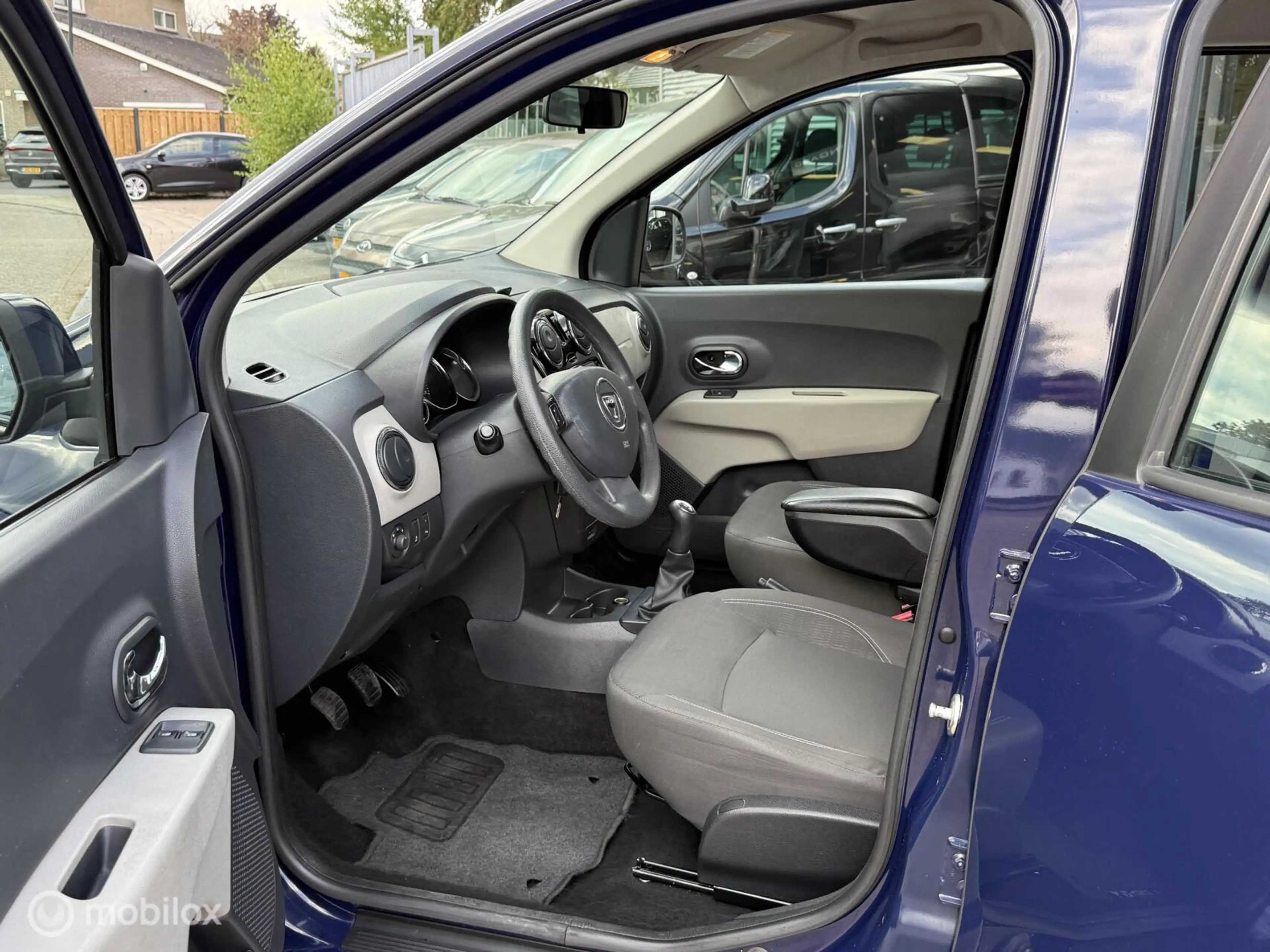 Dacia Lodgy 1.2 TCe Ambiance 5p. AIRCO PARKEERSENS. MISTLAMP — photo 10