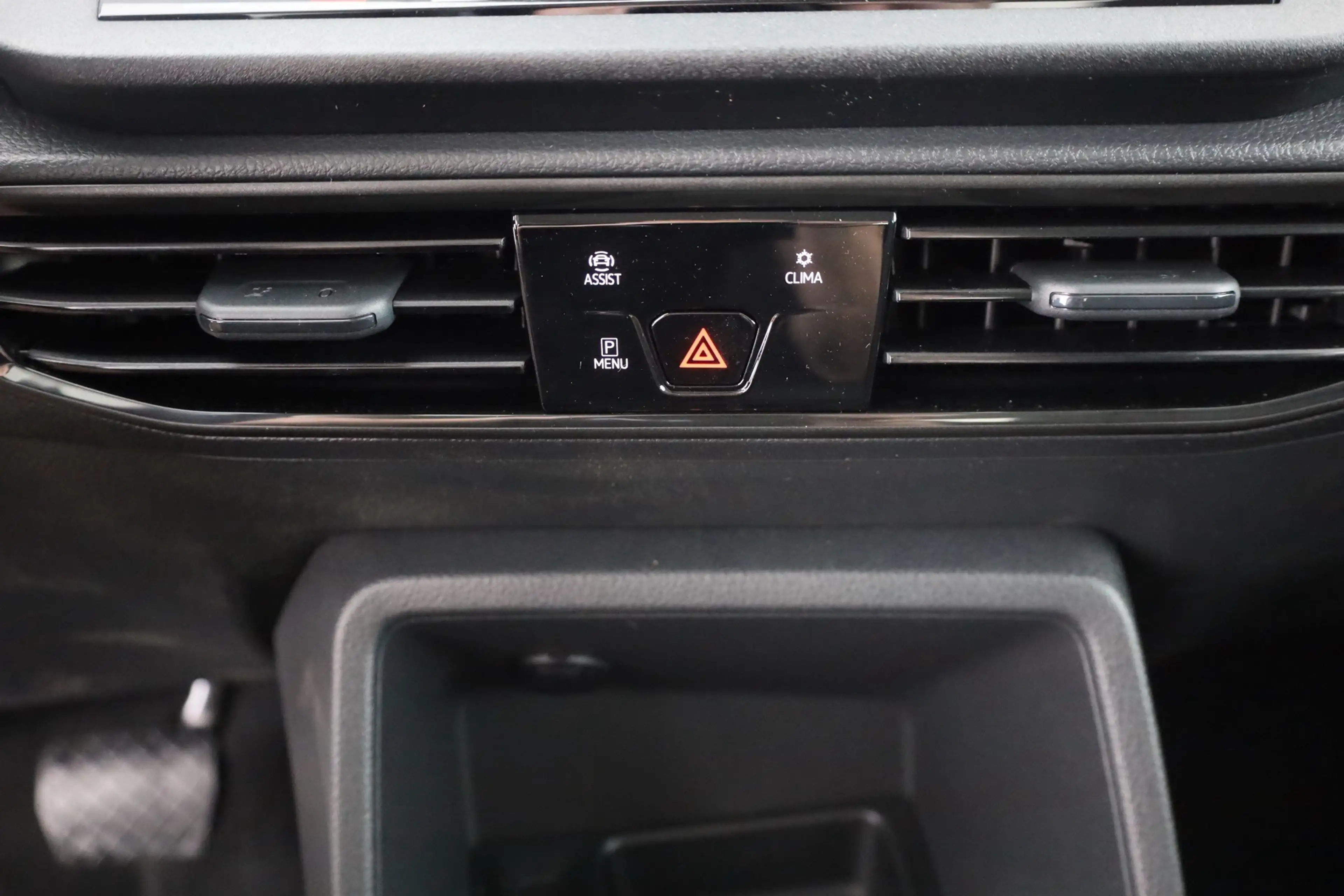 Volkswagen Caddy 1.5 TSI DSG LED ACC Kamera AHK — photo 12