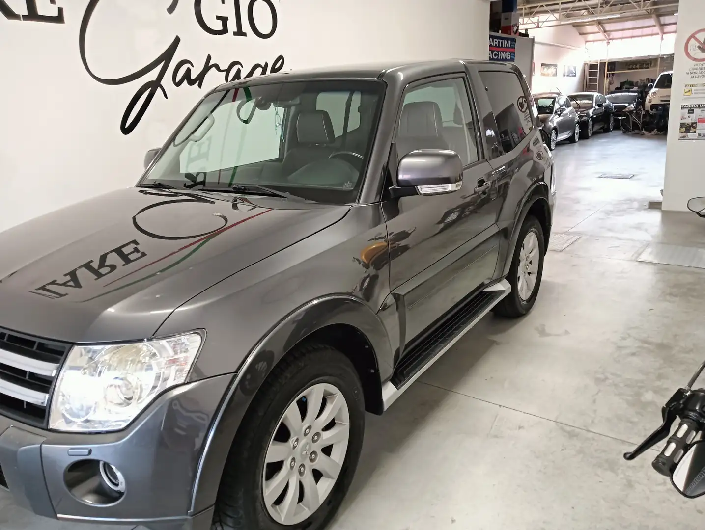 Mitsubishi Pajero 3.2 CR LE 200cv auto dpf - 2