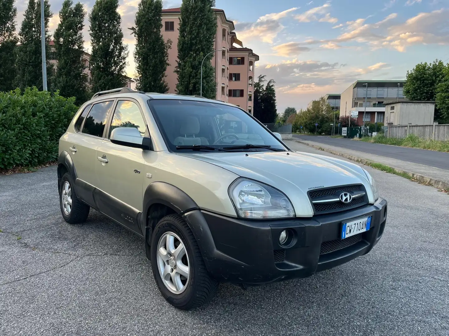 Hyundai TUCSON 2.0 crdi Dynamic 5p - 2