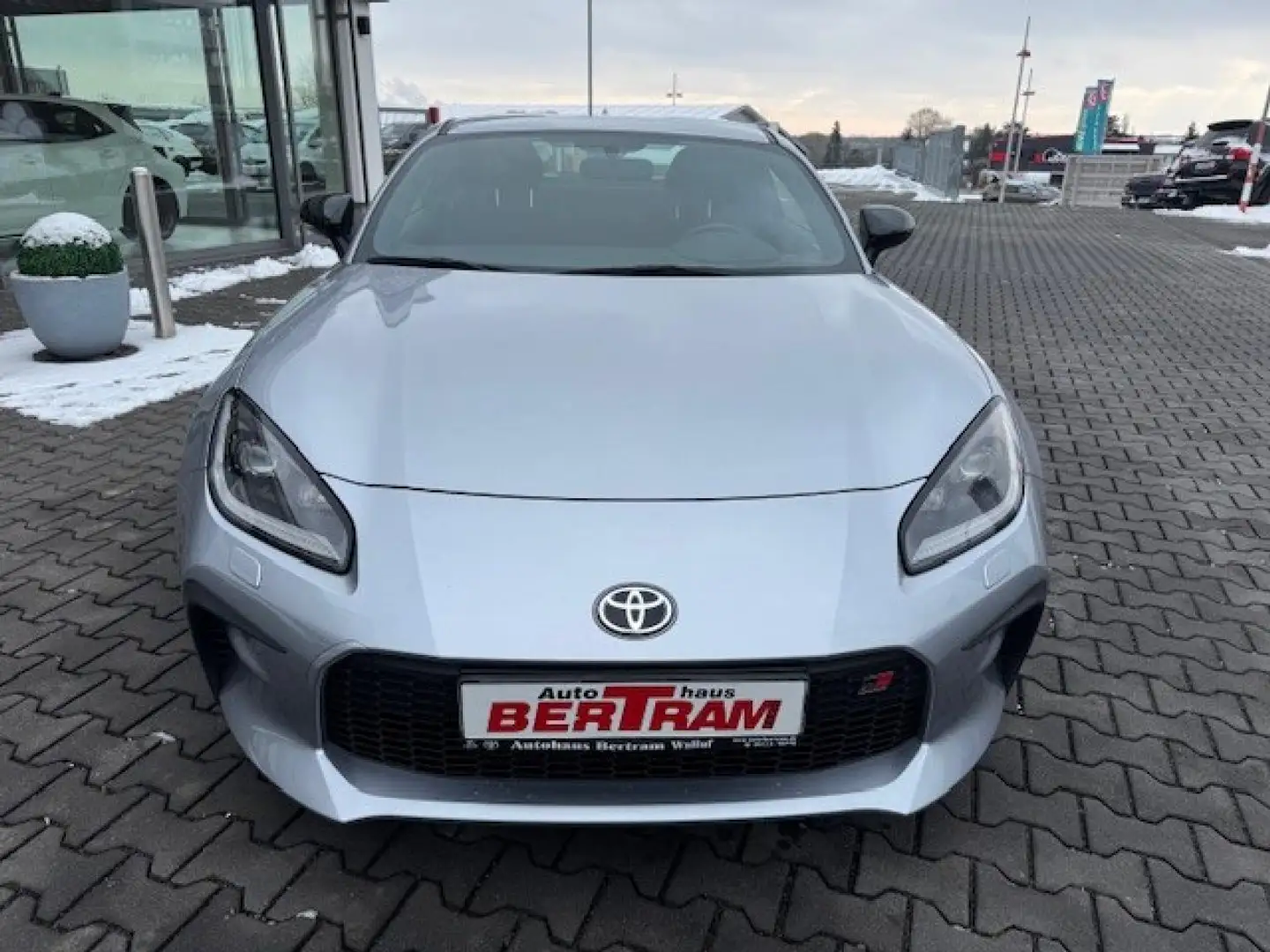 Toyota GR86 Pure Silber - 2