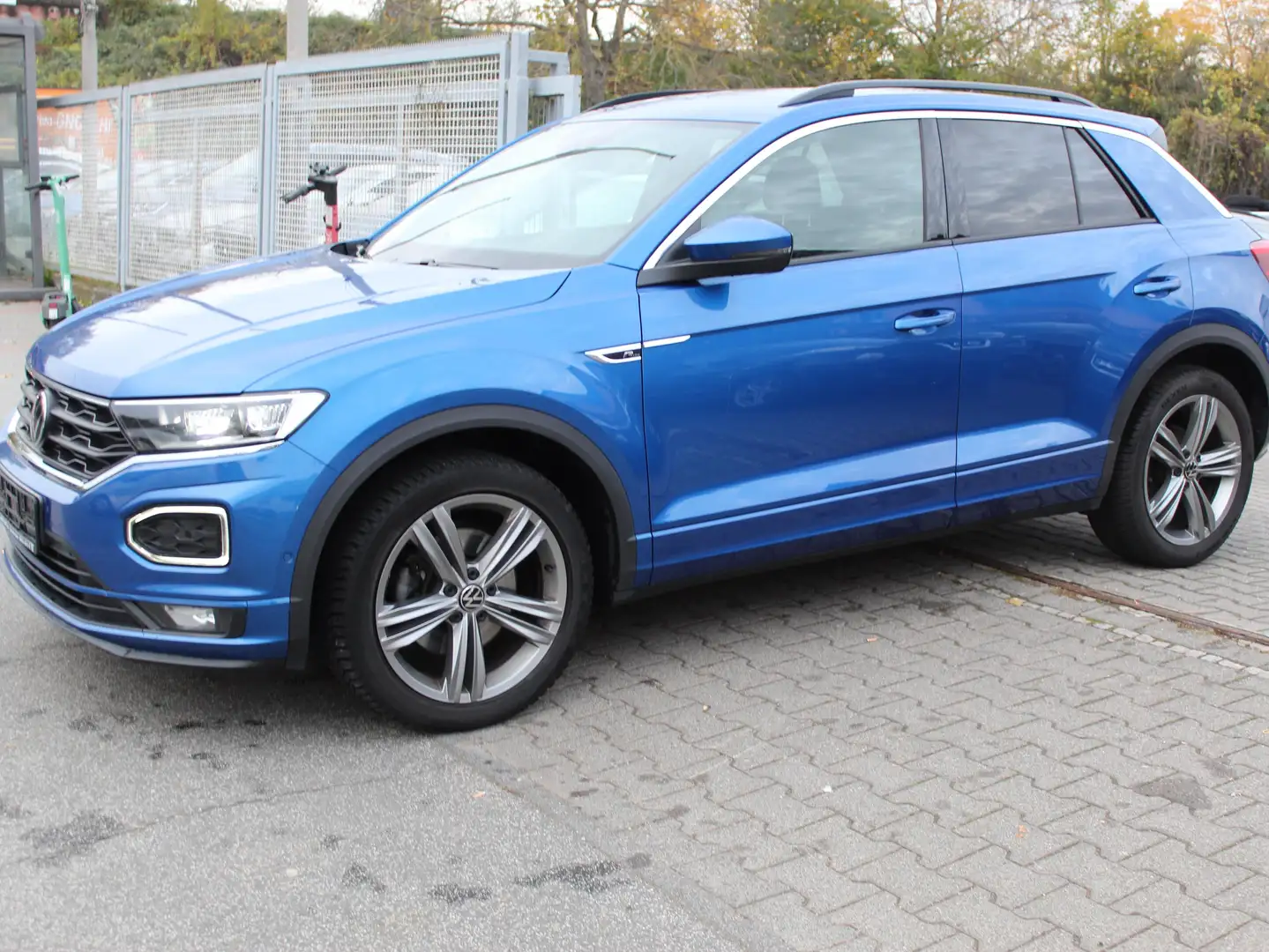 Volkswagen T-Roc R-Line Blau - 1