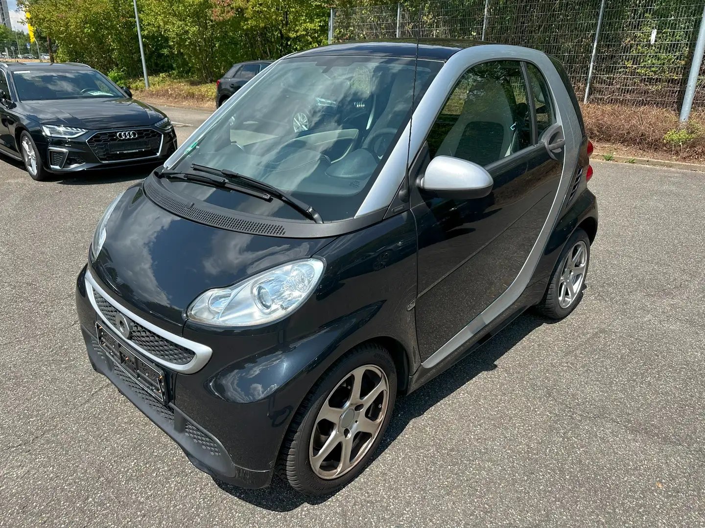 smart forTwo coupe passion micro hybrid drive mhd Leder Pano Schwarz - 1