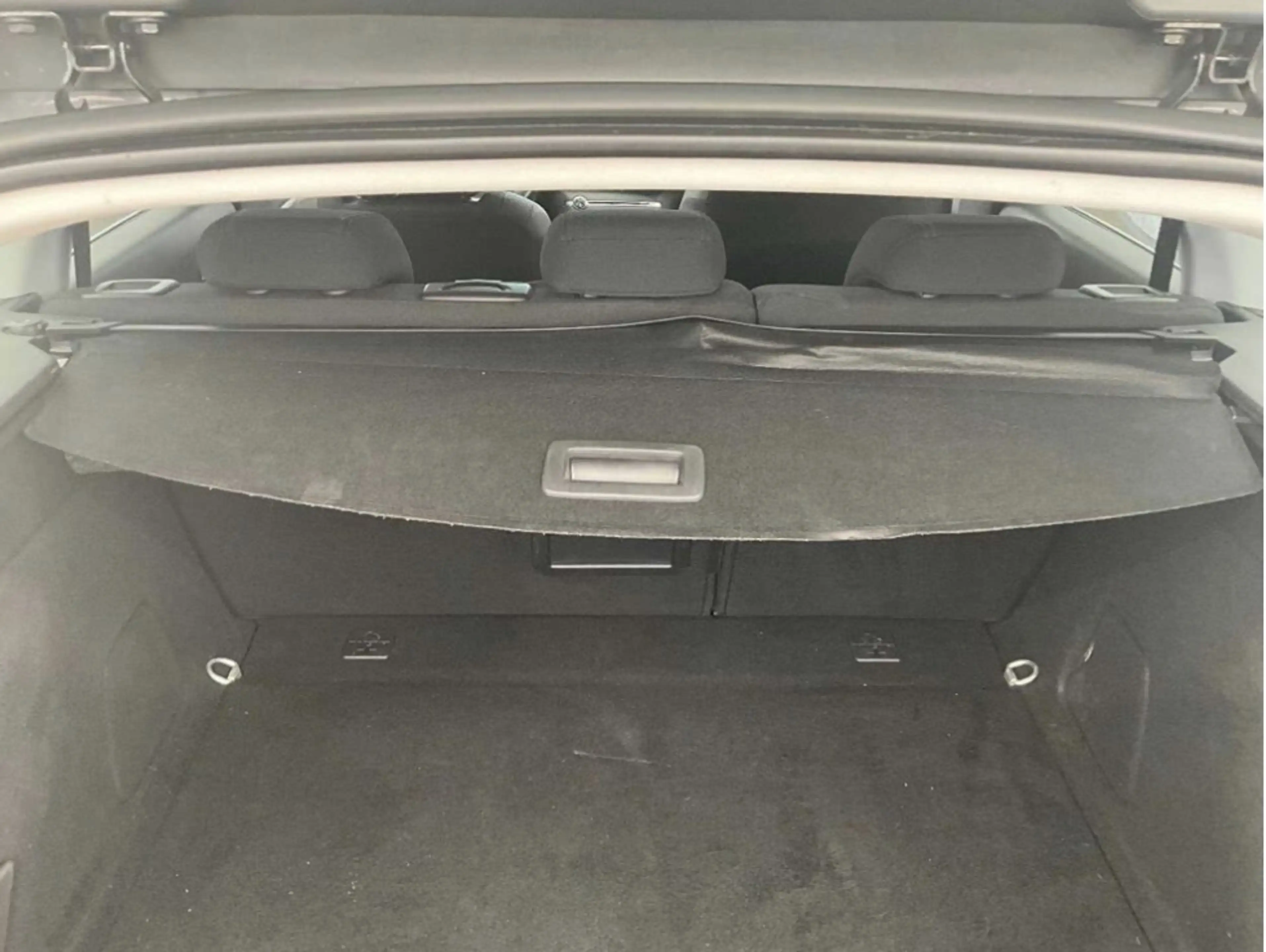 Peugeot 308 1.5 HDI Allure+1.HAND+NAVI+6 GANG+KLIMATRONIK+PDC+SHZ+AHK — photo 12