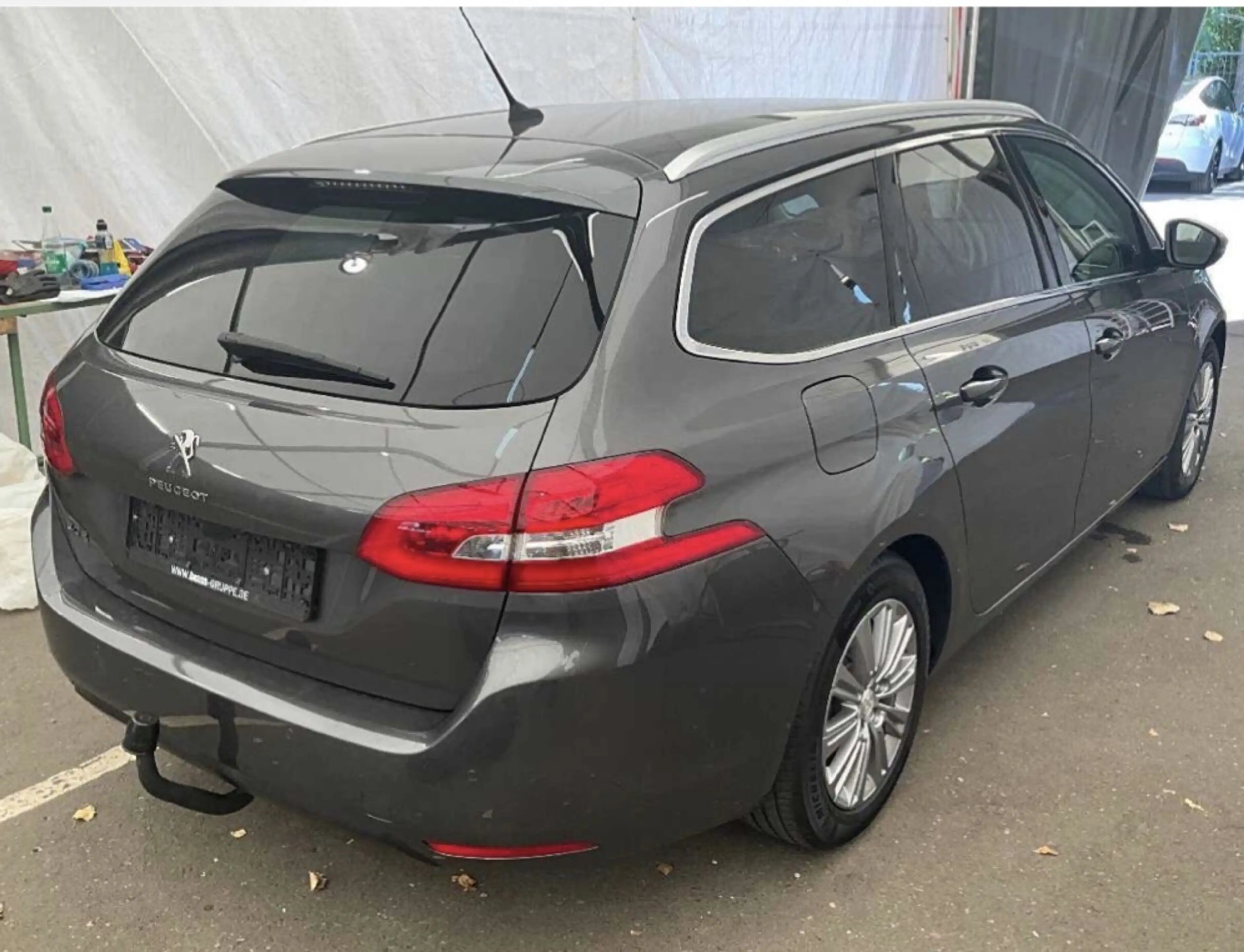 Peugeot 308 1.5 HDI Allure+1.HAND+NAVI+6 GANG+KLIMATRONIK+PDC+SHZ+AHK — photo 5