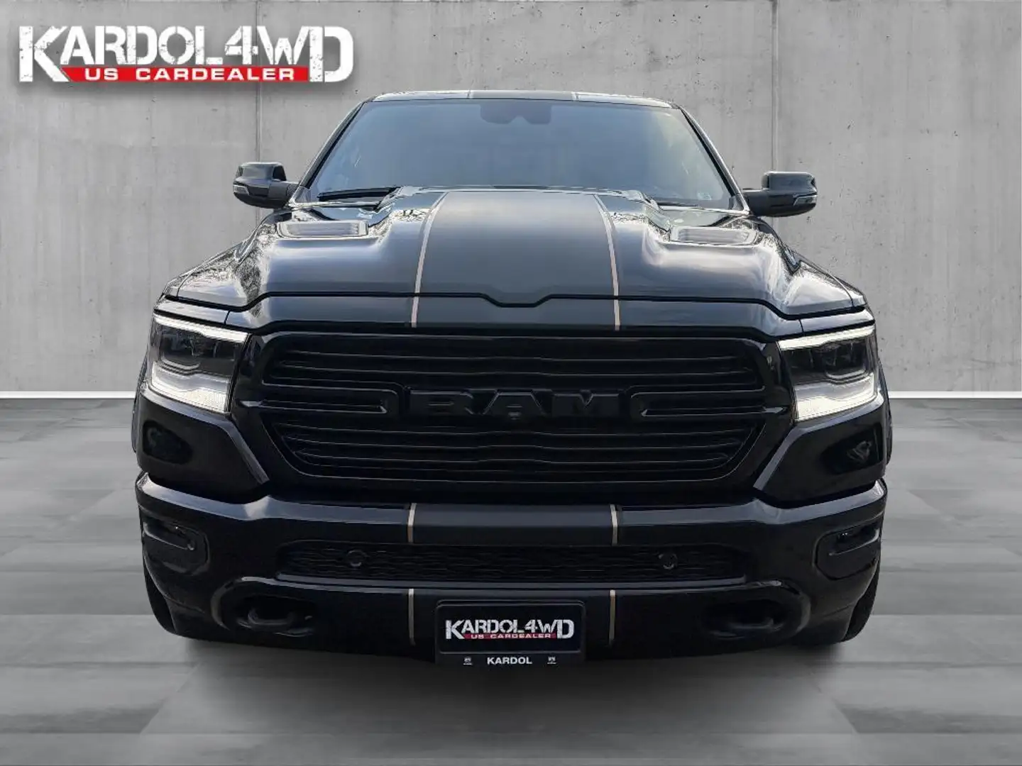 Dodge RAM 1500 5.7 V8 4x4 Crew Cab Laramie | Tonneau cover | Negro - 2