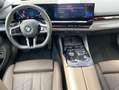 BMW 520 d xDrive M Sport*Standheizung*AHK*DAB Schwarz - thumbnail 3