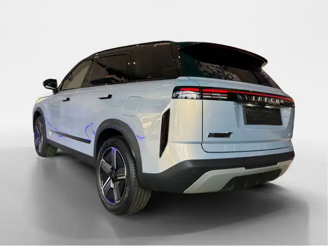 Jaecoo J7 view 4