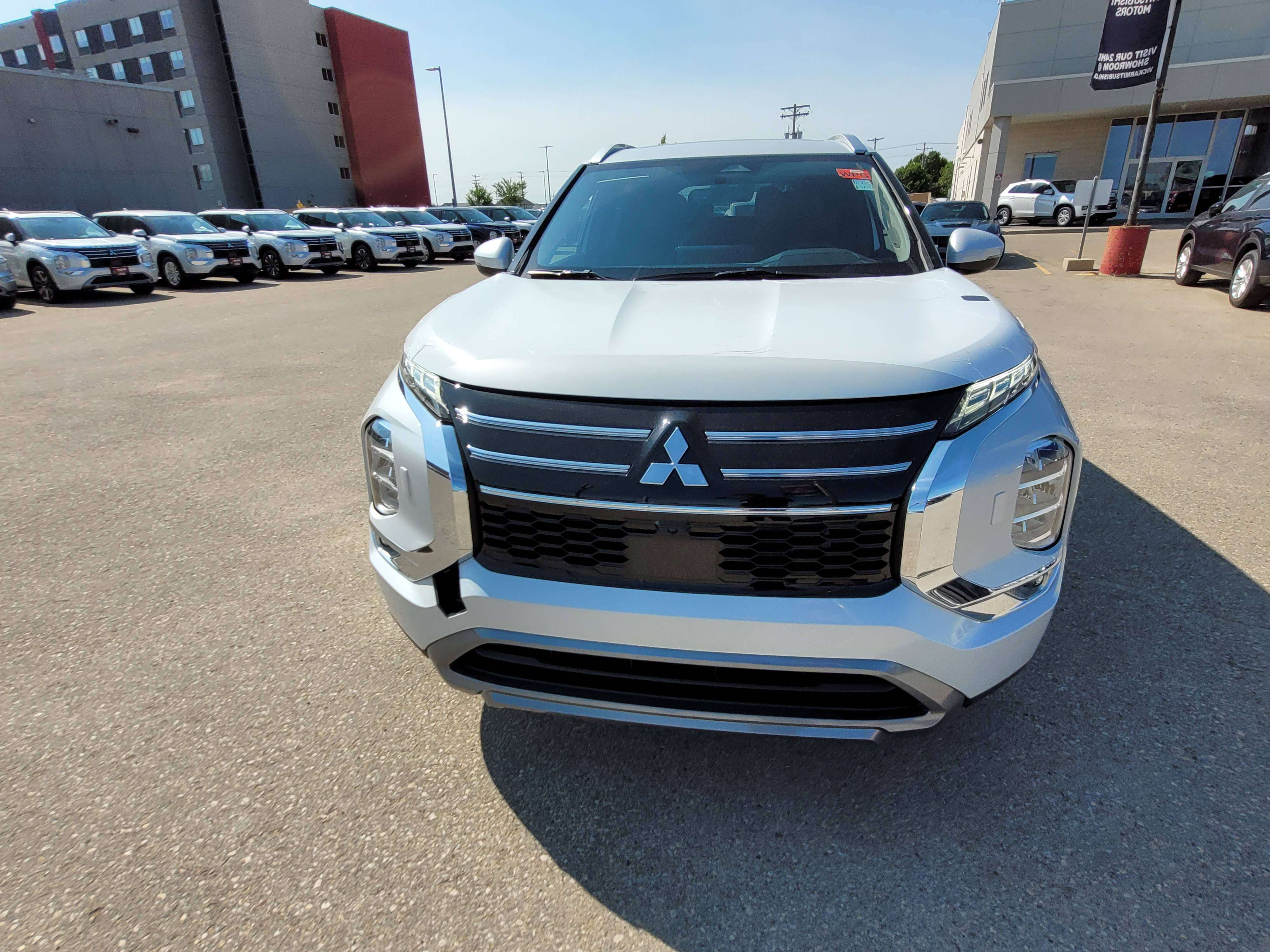 2026 Mitsubishi Outlander PHEV