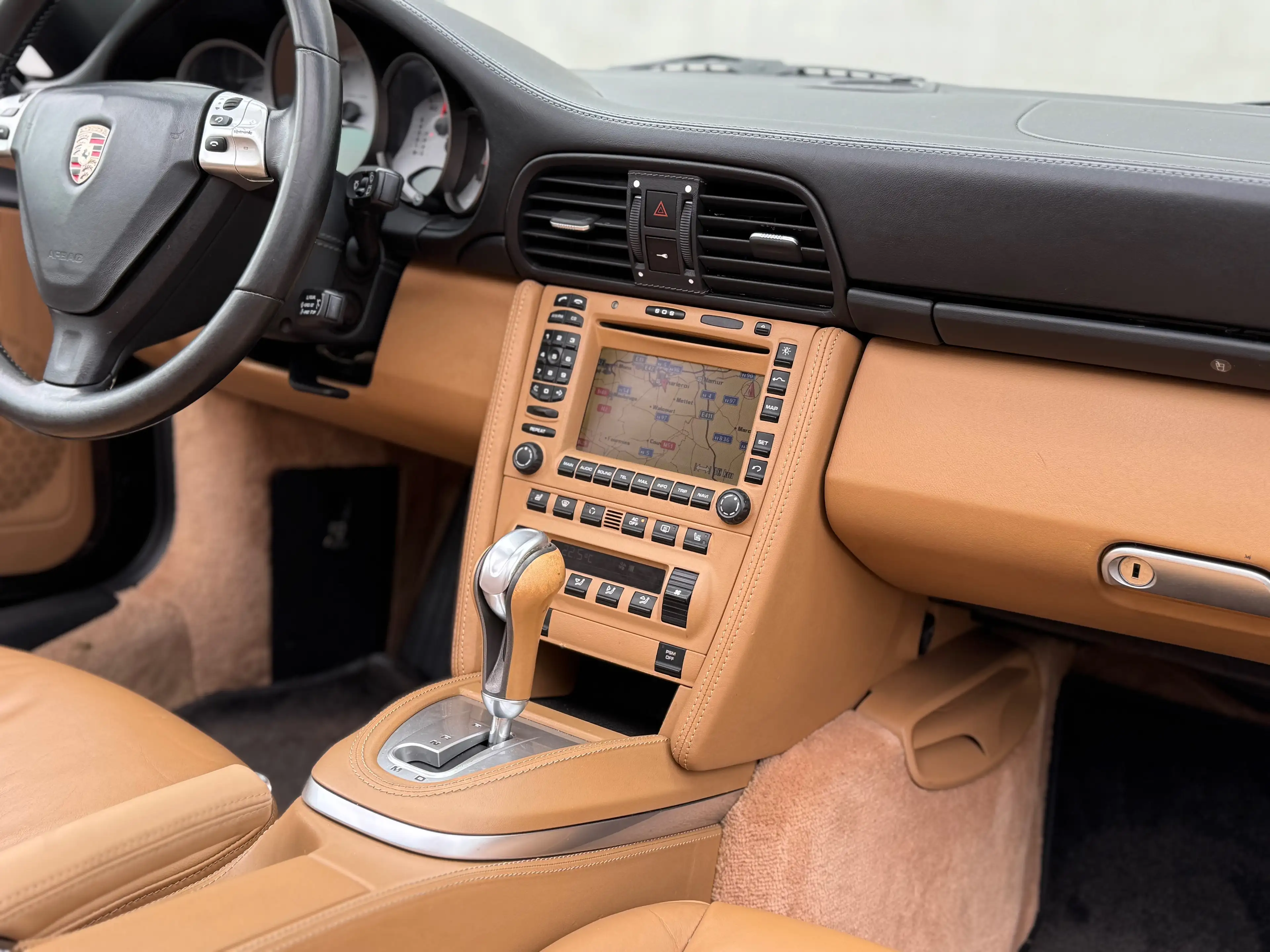 Porsche 911 Targa 4S 3.8i Tiptronic Full Full Option Pano Cuir — photo 14
