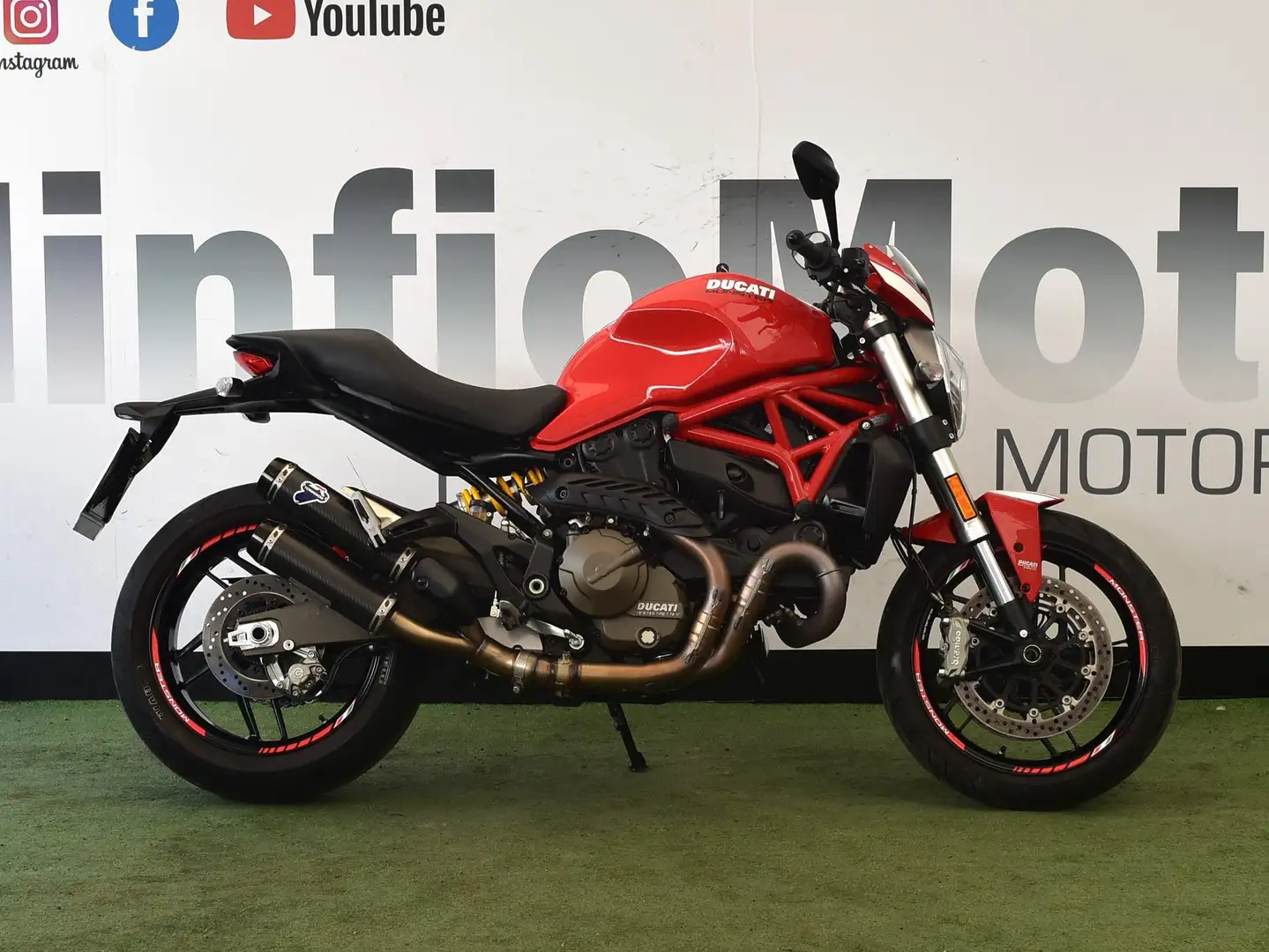 Ducati Monster 821 STRIPE crvena - 1