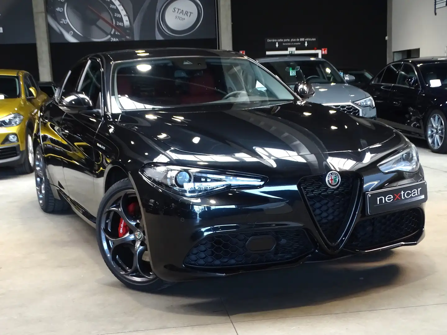 Alfa Romeo Giulia 2.0Turbo Veloce Q4 *NAVI-CUIR SPORT-LANE ASSIST* Schwarz - 2