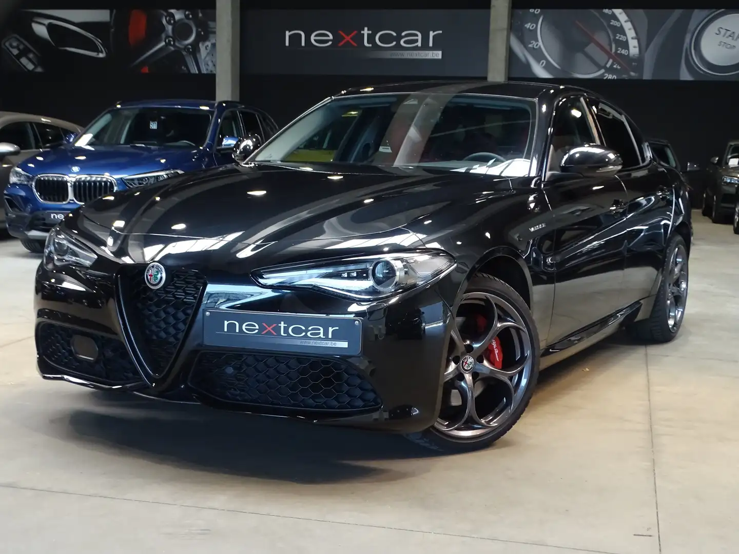 Alfa Romeo Giulia 2.0Turbo Veloce Q4 *NAVI-CUIR SPORT-LANE ASSIST* Schwarz - 1