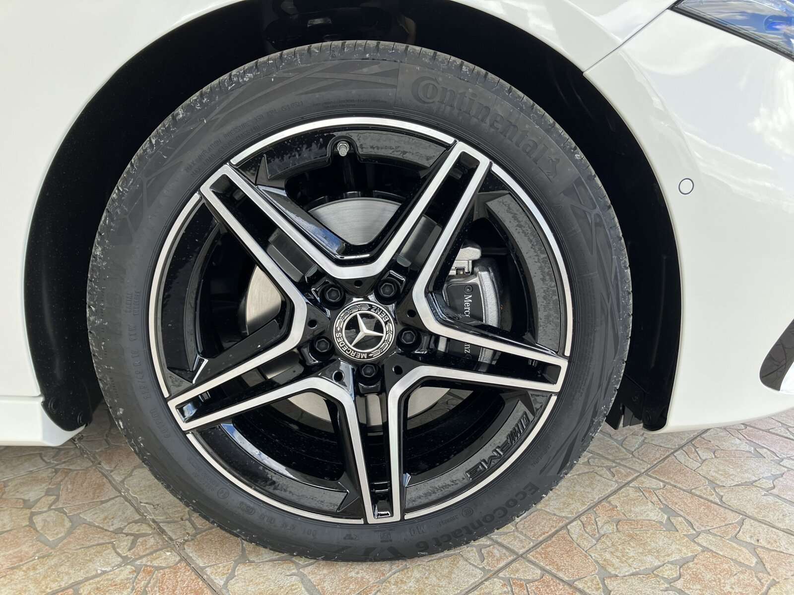 Mercedes-Benz A 200