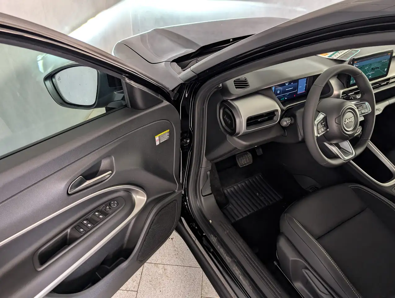 Jeep Avenger 1.2 TURBO E-HYBRID 110CV EDCT6 SUMMIT FREEDOM - TETTO 18