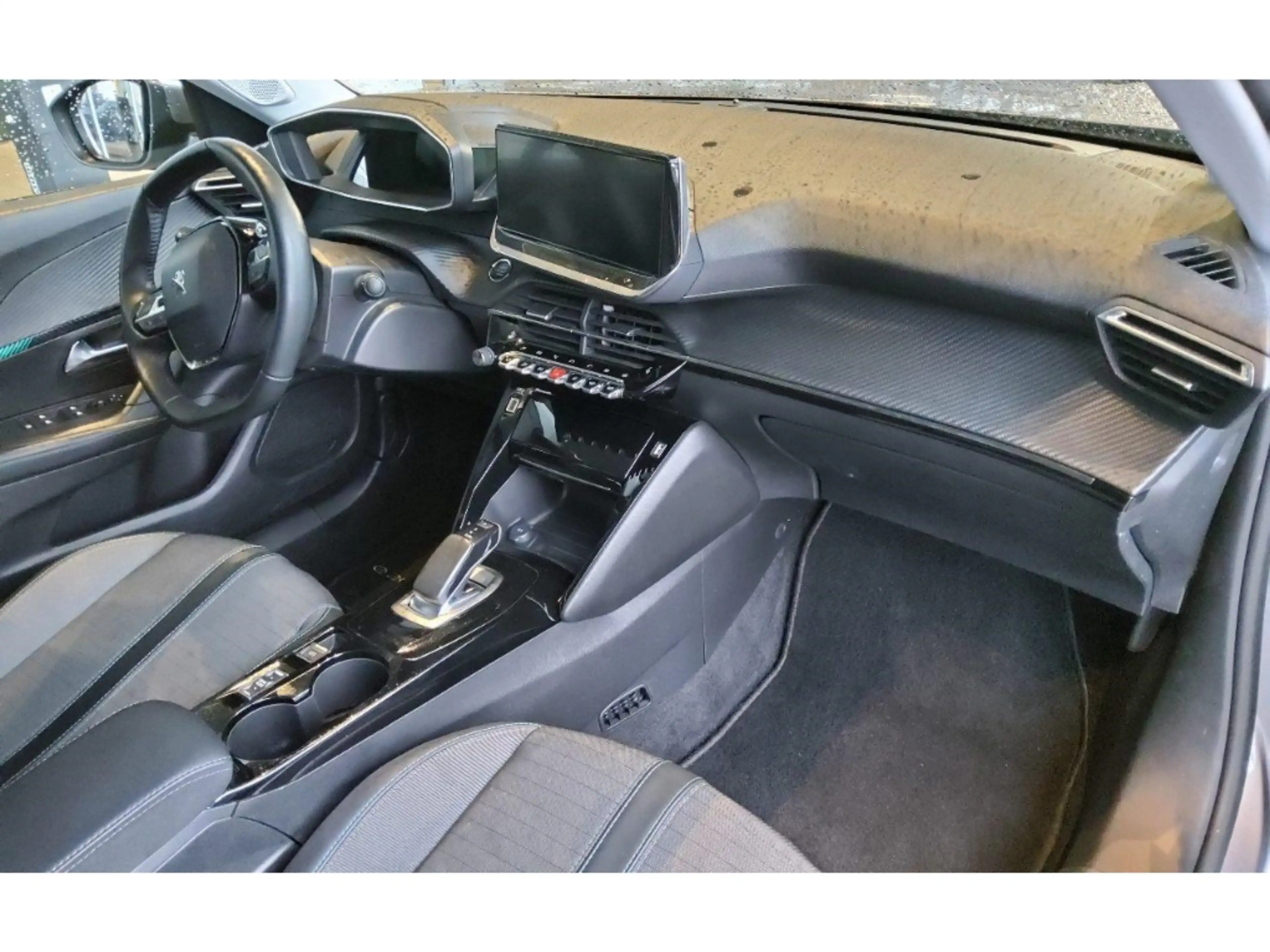 Peugeot 2008 Allure 11kw Charger Shz Navi Kamera — photo 4
