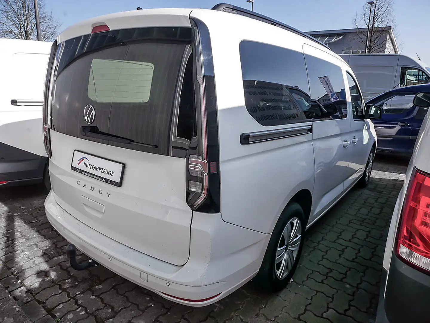 Volkswagen Caddy Maxi 1.5 TSI Life Caddy Maxi Kombi TSI Blanc - 2