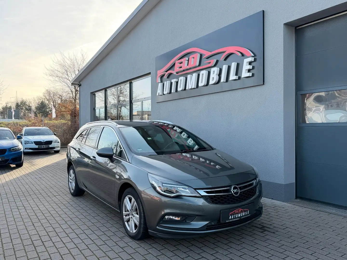 Opel Astra K Sports Tourer*Tempomat*PDC*2.Hand*Navi* Silber - 1