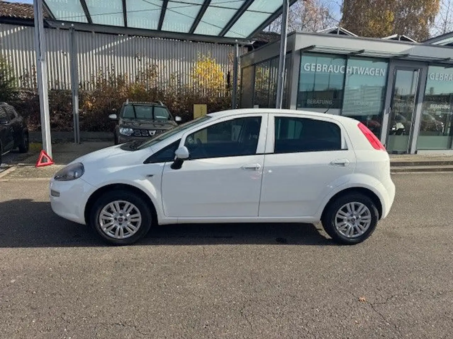 Fiat Punto 1.4 More, Klimaauto., PDC Blanc - 2
