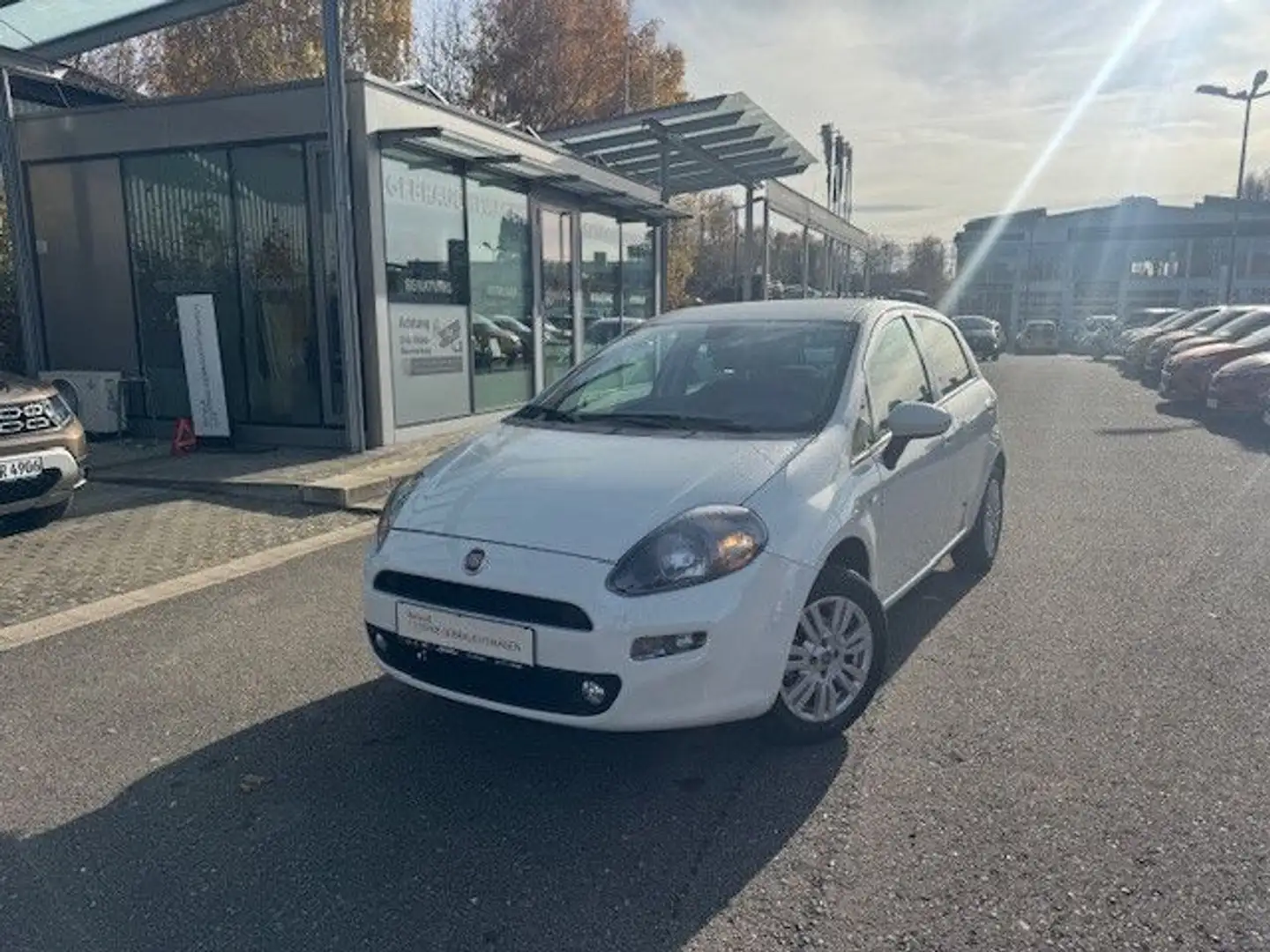 Fiat Punto 1.4 More, Klimaauto., PDC Blanc - 1