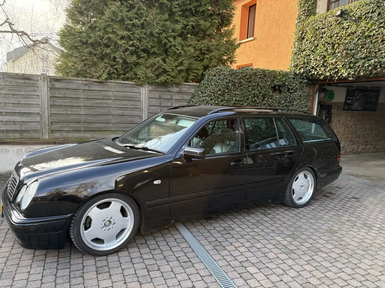 Mercedes-Benz E 55 AMG, foto 2