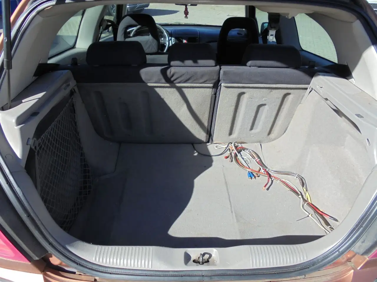 Nissan Almera Visia, foto 12