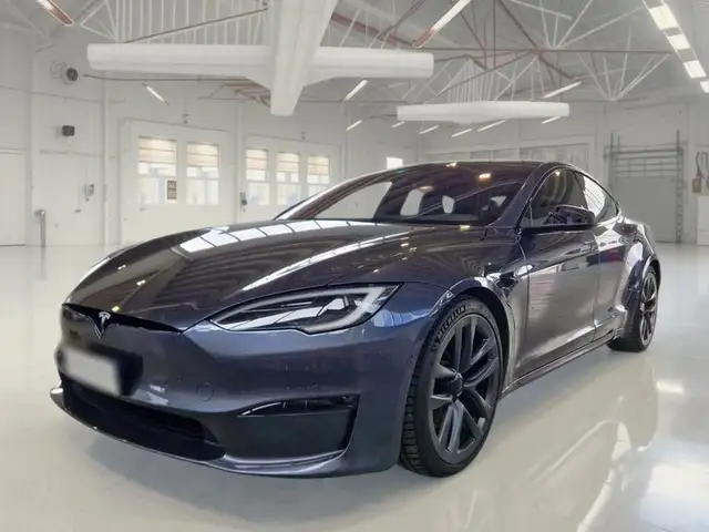 Tesla Model S 100 KWH PLAID TRI-MOTOR AUT. 4WD 5 PORTE BERLINA