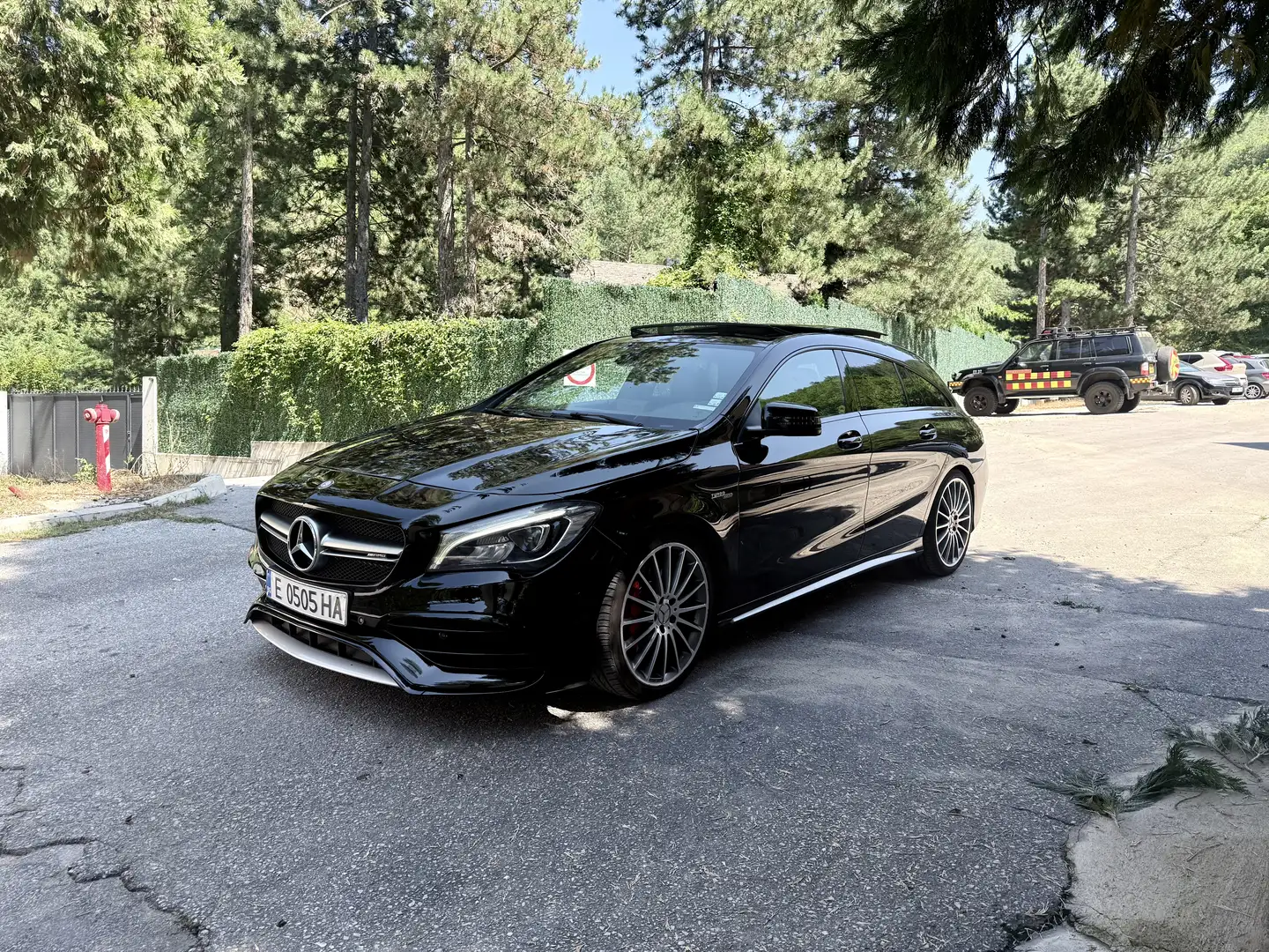 Mercedes-Benz CLA 45 AMG 4Matic Shooting Brake Sp.sh. 7G-DCT red edition - 1