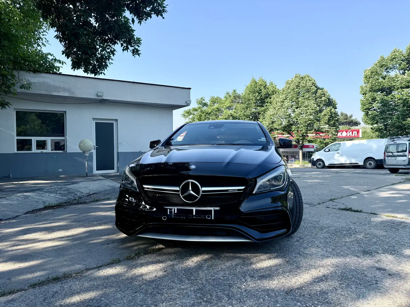 Mercedes-Benz CLA 45 AMG 4Matic Shooting Brake Sp.sh. 7G-DCT red edition - 2