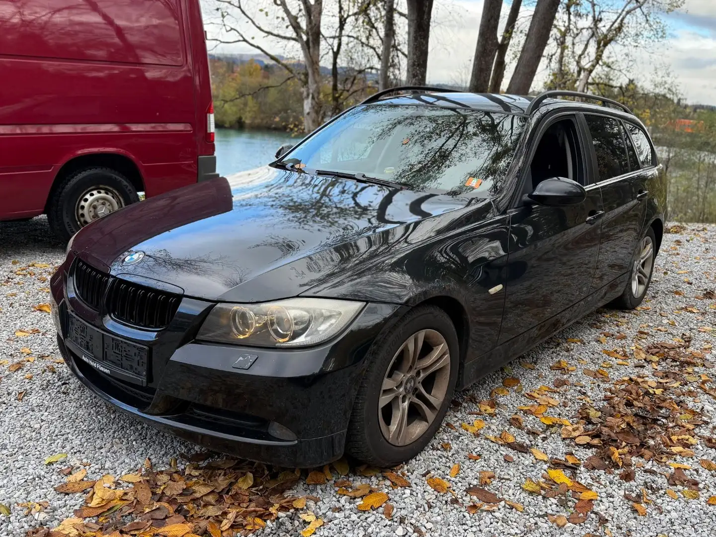 BMW 318 d Touring Xenon Shz Temp PDC Schwarz - 1