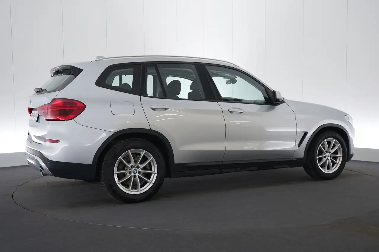 BMW X3 2.0 sDrive18dA LEDER/CUIR LED GPS PDC Verw. Zetels, миниатюра 6