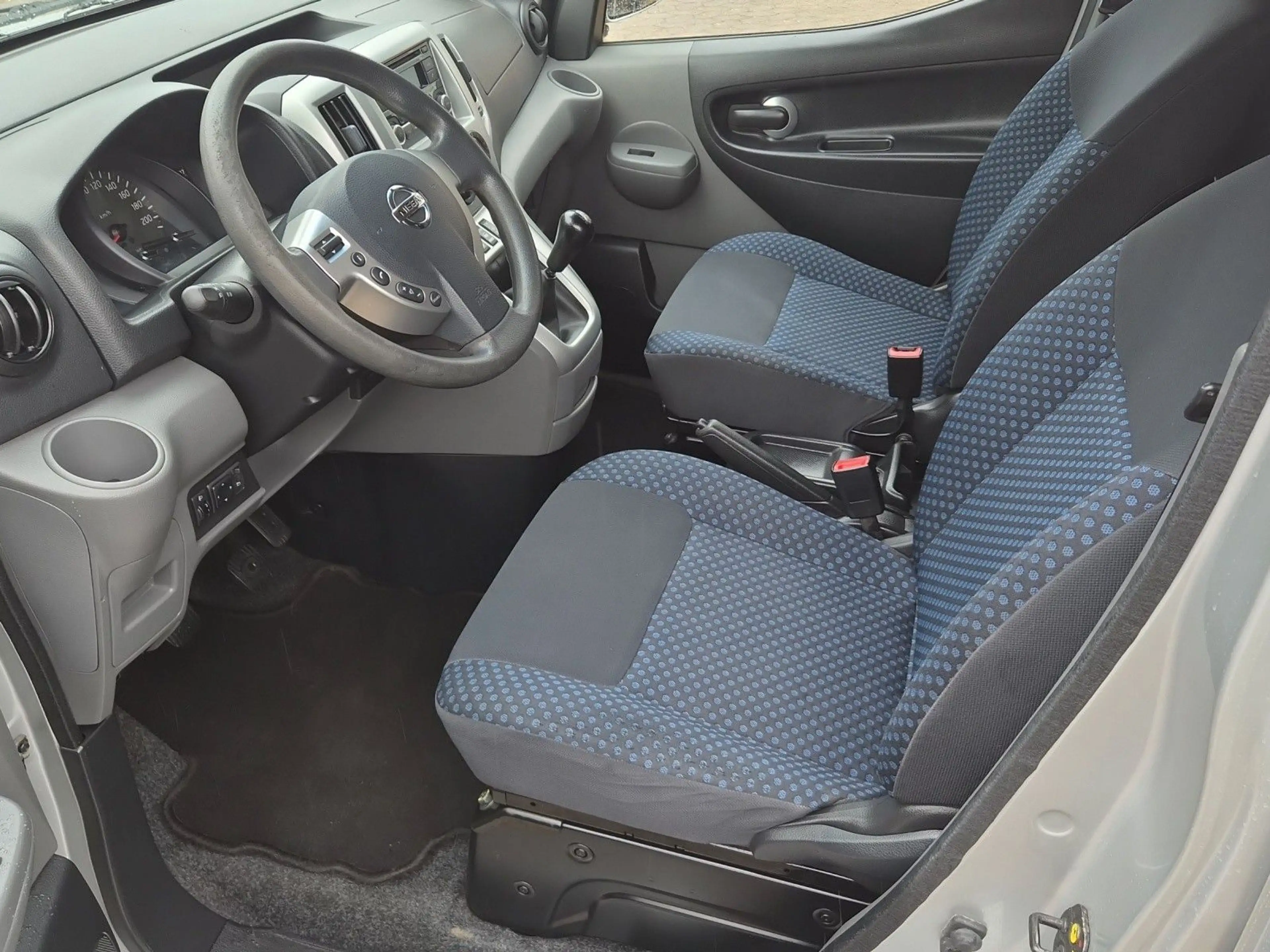 Nissan NV200 /Evalia Evalia Premium Klima Tüv Neu — photo 9