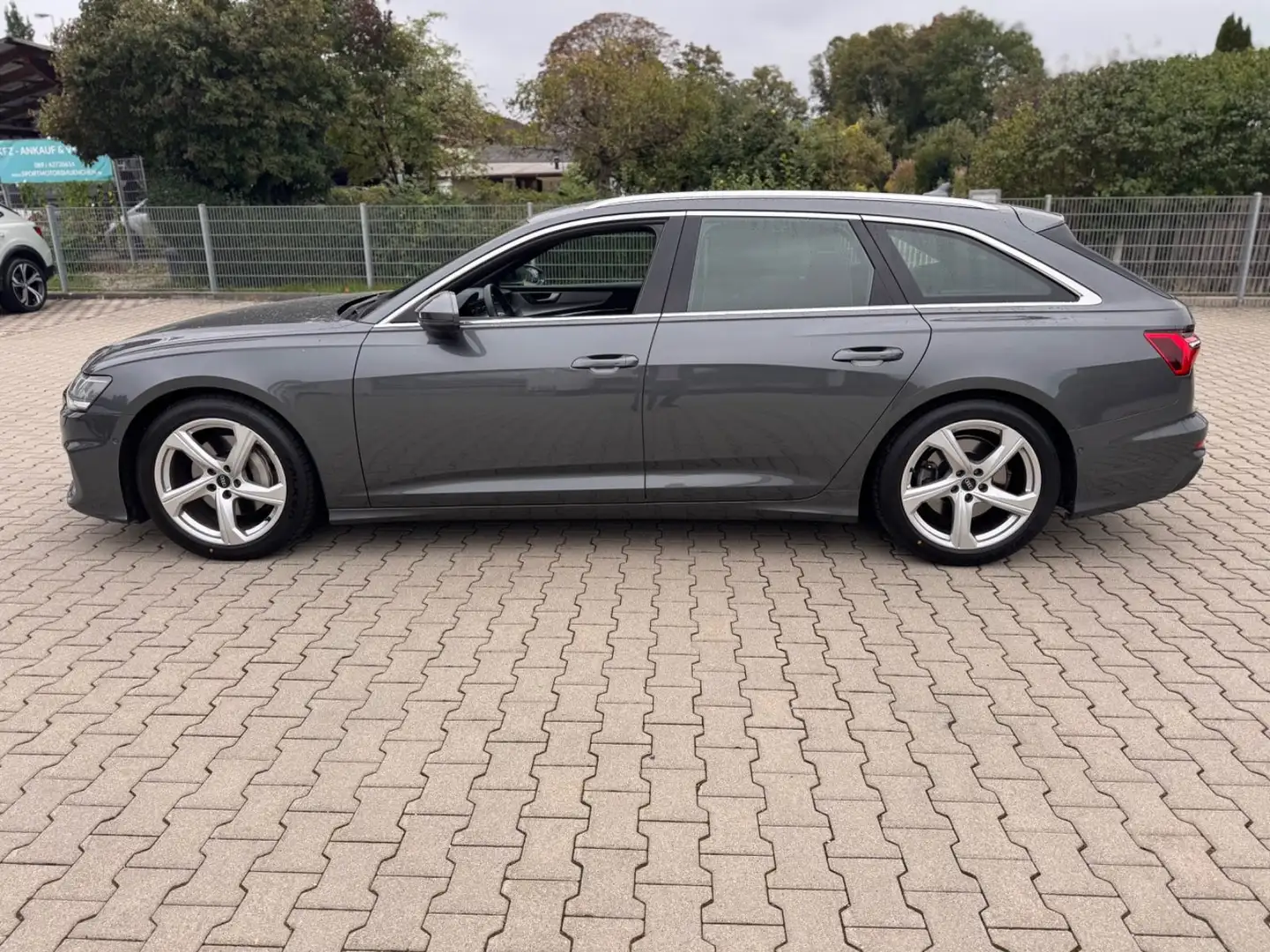 Audi A6 Avant 45 TFSI sport 3xS-Line 19-ZOLL Grau - 2