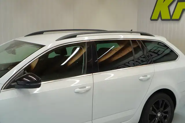 Skoda Octavia view 12
