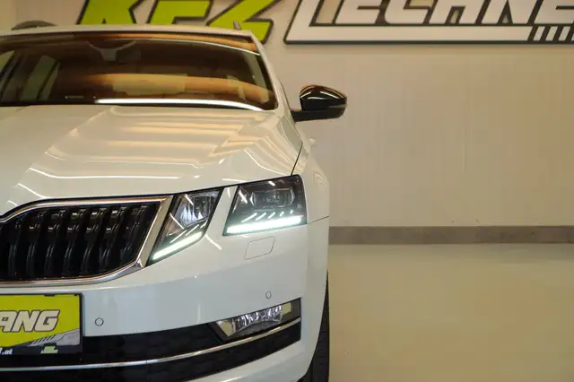 Skoda Octavia view 10