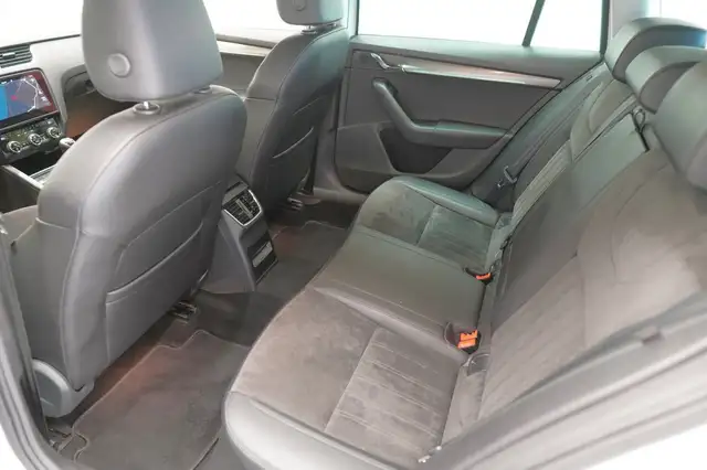 Skoda Octavia view 17