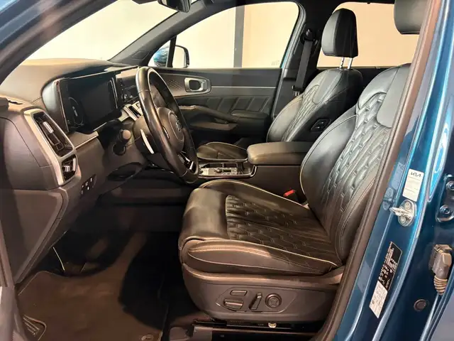 Kia Sorento view 8