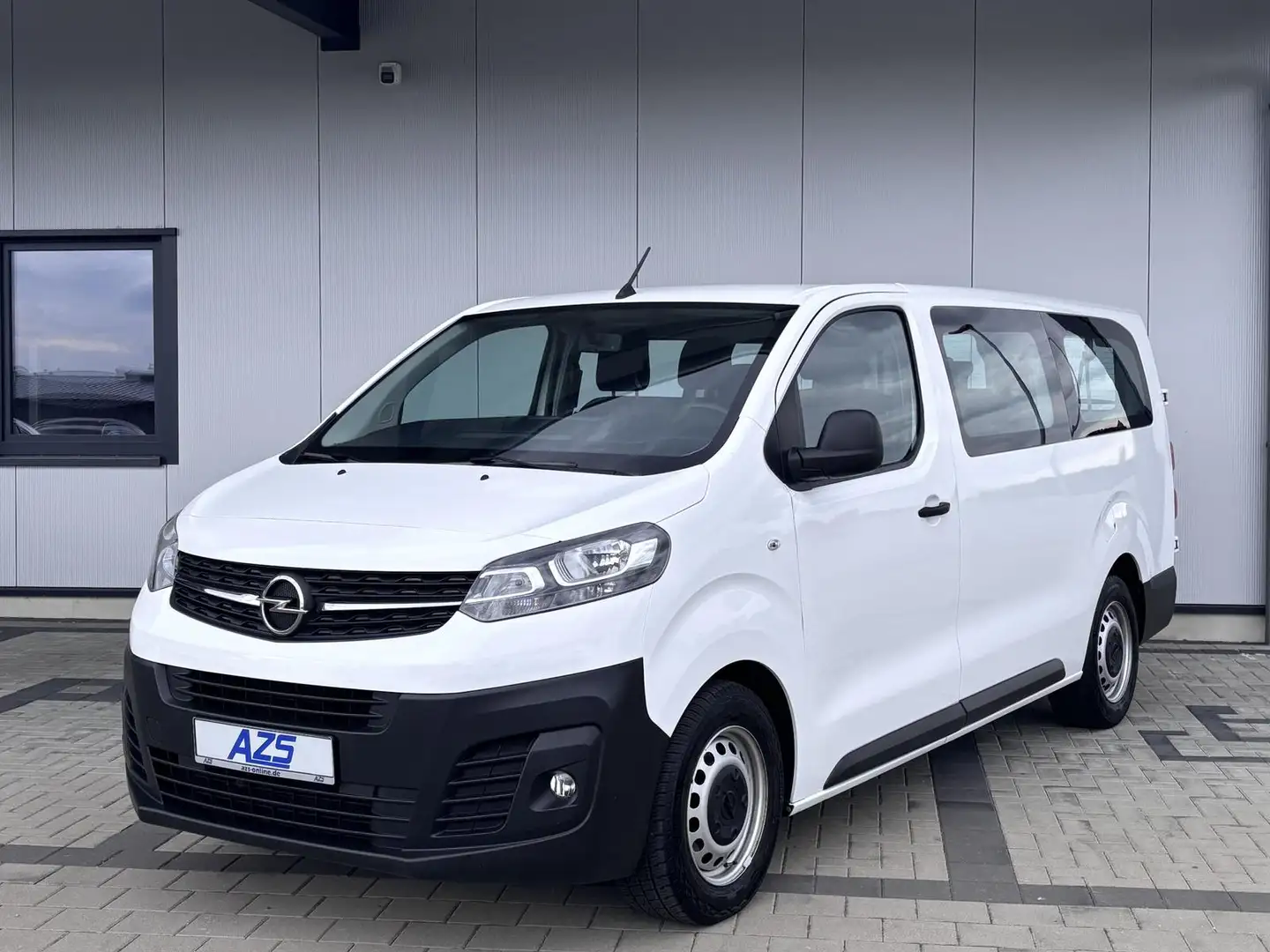 Opel Vivaro Kombi L3 CDTI Parkhilfe Klima Tempom. 1Hd Wit - 2