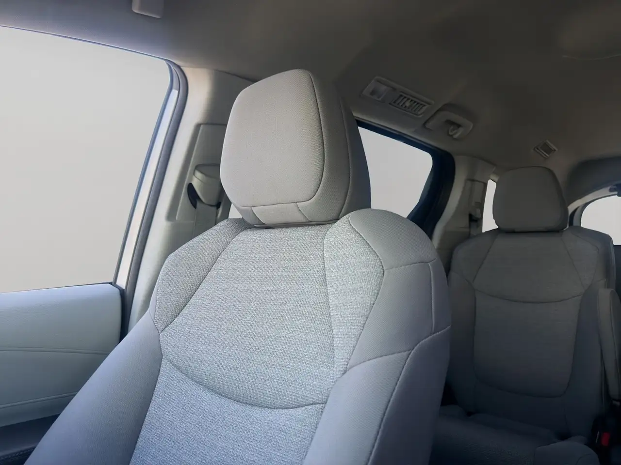 Toyota Sienna снимка Toyota Sienna